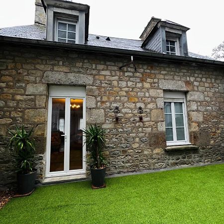 A La Maison - Hebergement De Luxe Domfront  Ngoại thất bức ảnh