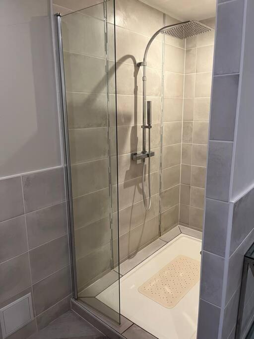 A La Maison - Hebergement De Luxe Domfront  Ngoại thất bức ảnh